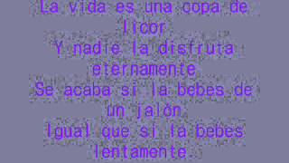 La vida es una copa de licor Banda el recodo letra [upl. by Tomasine]