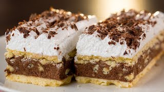 Baiser torte mit zerdrückten Blech  das leckerste ungarische Rezept  Schmackhafttv [upl. by Neenwahs]