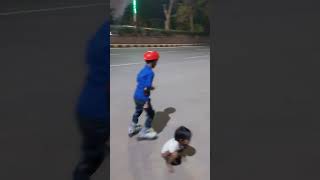 Skating स्केटिंग शूज को चलाना tranding figureskating skating youtubesepaisekamaye [upl. by Taran]