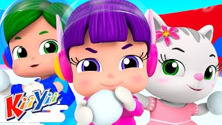 ⛄ Snowball Dodgeball ❄️ Playtime  Kids Songs  Play and Sing  Nursery Rhymes amp Kids Songs [upl. by Ellek]