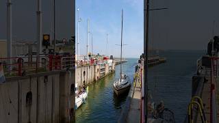 🛥️ Vlissingen Netherlands🇳🇱 Sluicebox TravelwithHugoF boatlock sluicebox sluice sluis [upl. by Benis]