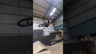 Caught the seat doing a tailwhip 🫢 bmx ride tailwhip [upl. by Aras333]