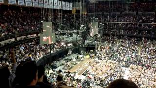 Bruce Springsteen Rosalita Prudential center 1312016 [upl. by Samohtnhoj]