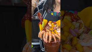 Michelada especial con mariscos [upl. by Jelks]