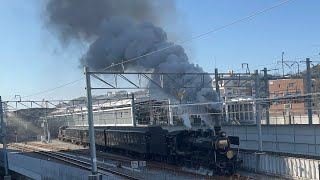 熊本駅周辺の立体駐車場で撮ったSL人吉号です。ラストランに向けて頑張って走ってます。 [upl. by Oam]