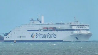 Brittany Ferries EFlexers at Portsmouth  MV Galicia amp MV Santoña as well as Wightlink vessels [upl. by Neral]