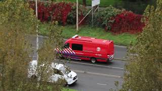 Brandweer Capelle 171111 onderweg melding persoon te water Schoonhoven [upl. by Lodnar528]