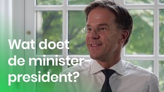 Is de ministerpresident de baas van Nederland  Het Klokhuis [upl. by Sefton]