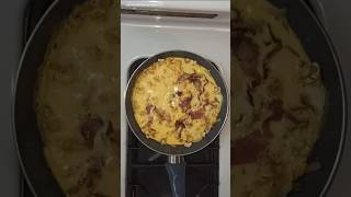 HUEVOS Cómo hacer huevos con tocineta y recetasfaciles [upl. by Kohcztiy311]