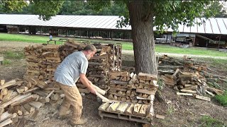 HOW I STACK FIREWOOD ON A PALLET [upl. by Yemar]