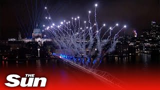 London welcomes new year with a bang as Big Ben chimes again [upl. by Sayed248]