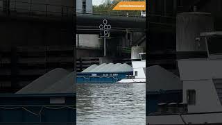 Binnenvaartschip Karel Doorman binnenvaart Prinsesbeatrixsluizen wereldvandebinnenvaart [upl. by Aizahs]