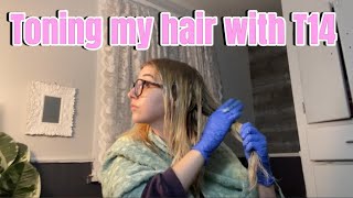 Toning my yelloworange hair with Wella t14 [upl. by Ruy480]