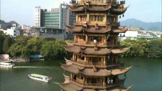 Pagoda del Sol y de la Luna Guilin  The Sun and Moon Pagodas Guilin [upl. by Ardnaxila]