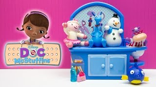 Doc McStuffins Toys Hallie amp Squeakers Talkin Check Up Set Lambie Stuffy Chilly [upl. by Gati]