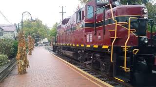 New Hope amp Ivyland Railroad EMD GP9 8218 Switching At The Station [upl. by Rodmur594]