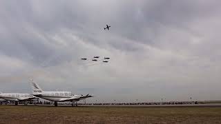 Clip RAAF quotRoulettesquot at the 2023 Australian International Airshow Saturday [upl. by Angeli]