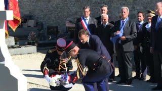 Ve République Macron sur la tombe du général De Gaulle [upl. by Tigram177]