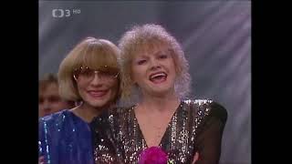 Eva Pilarová a Naďa Urbánková  směs melodií Divadla Semafor 1990 [upl. by Keir]