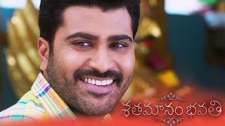 Sharwanand Intro scene  Shathamanam Bhavathi [upl. by Hpotsirhc]