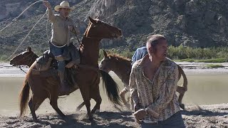 The Three Burials of Melquiades Estrada Full Movie Fact amp Review Barry Pepper  Dwight Yoakam [upl. by Ahsym21]