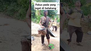 Goyang Asik Si Baju Kuning shortvideo funny funnyvideo lucungakak lucuabis [upl. by Idissac]