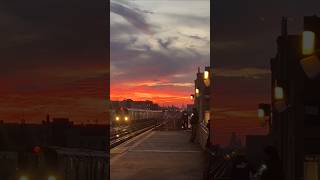 Hermoso espectáculo 💃🏼♥️😍🌄 bendecida elmhurst newyork tren7 rumbo a Manhattan sunset happy [upl. by Alyks]