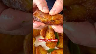 Christmas roast potatoes roast potato garlic duckfat herbs christmas [upl. by Lethia]