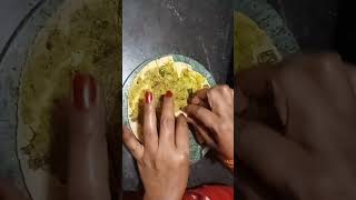 aloo roti rollsubscribe food viralvideo trendingshorts [upl. by Airbmat]