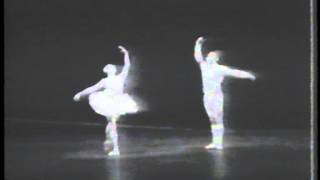 La Bayadere gedanst door Alexandra Radius en Rudolf Nureyev Stadsschouwburg 1975 [upl. by Neelik]