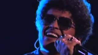 Bruno Mars Performs When I Was Your Man On The Voice 12182012 [upl. by Aloel]