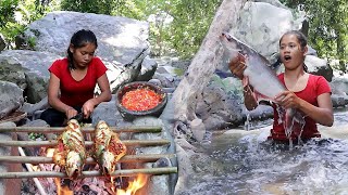 Wow catch Big fish in waterfall  Grill big fish spicy for food and eating in forest [upl. by Meg627]