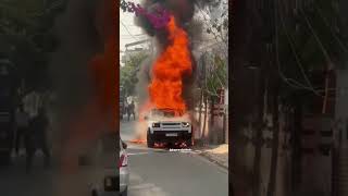 Land Rover Defender Catches Fire in Vadotra Gujarat defender fire shorts landroverdefender [upl. by Ardnossak449]