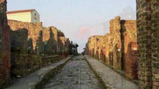 5 Lifestyles of the Rich and Famous Houses and Villas at Pompeii [upl. by Jenna881]