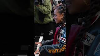 Alicia Keys performs at London train station [upl. by Amisoc]