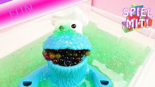 Orbeez Pool und Glibbi Slime vermischen  Play Doh Krümelmonster frisst schon wieder Orbeez [upl. by Assiruam]