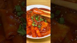 Trying 11 Frozen Tteokbokki from Dakchigo tteokbokki koreanfood viralfood [upl. by Idelia]