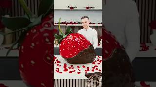 Yah Banda cake se strawberry banata haiviralvideo viralvideo [upl. by Bibi127]