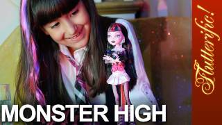 Monster High  Draculaura review by Flutterific [upl. by Nyre]