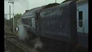 Gresley A4 4468 Mallard 4498 Sir Nigel Gresley at Stratford [upl. by Dougy]