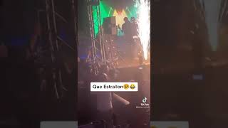 Rochi rd  cantando 🎤 uva 🍇 bombón en vivo y se cae Viral en Tik Tok  😂😂😂😂😂 [upl. by Trix402]