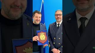 MATTEO SALVINI AD ORTONA IN VISITA ALLA GUARDIA COSTIERA [upl. by Ekusoyr]