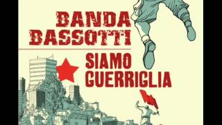 Banda Bassotti  Siamo Guerriglia [upl. by Annayrb]