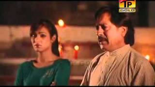 YouTube  Attaullah Khan Esakhelvi Dil Tor Kay Hunh Na Ro 2447mp4 [upl. by Arebma]