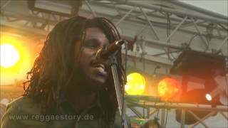 Chronixx  13    Smile Jamaica  31072016  Reggae Jam [upl. by Arykat]