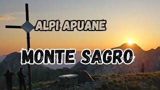 Trekking facile sulle Alpi Apuane verso il Monte SagroNotte in tenda sulla vetta [upl. by Eenet]