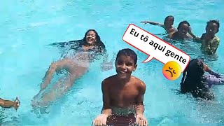 IGNORANDO MEU AMIGO NO PARQUE AQUÁTICO 😂 [upl. by Euqnomod]