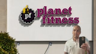 39 year old man found passed away in a tanning bed in a Planet Fitness in Indianapolis tanning [upl. by Shelah]