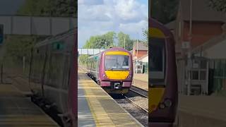 Train at Spondon 30824CROSSING activation for a NewarkCrewe service [upl. by Gentes]