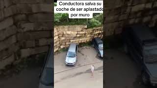 Muro cae sobre carros [upl. by Aiderfla]